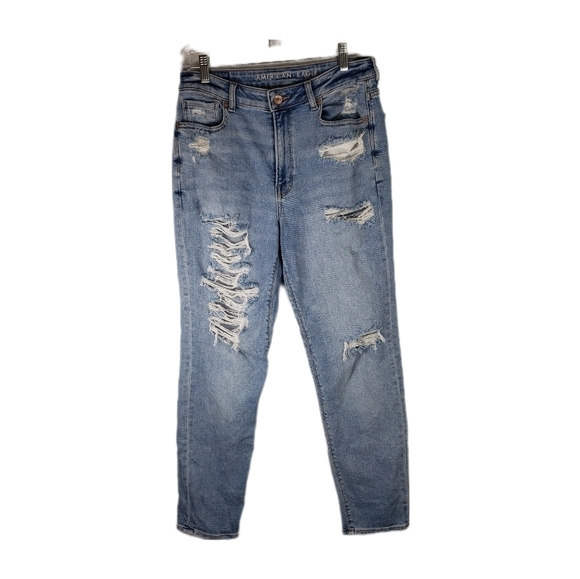 American Eagle Stretch Distressed Light Wash Mom Jeans Size 6 - Picture 2 of 13